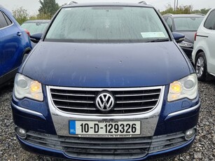 2010 - Volkswagen Touran Automatic