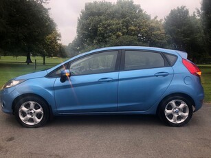 2011 - Ford Fiesta Manual