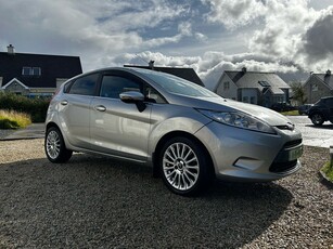 2011 - Ford Fiesta Manual