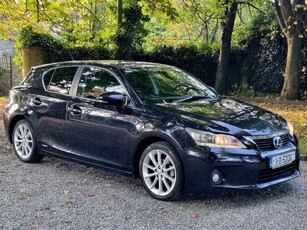 2011 - Lexus CT Automatic