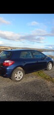 2011 - Toyota Auris Manual