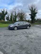 2011 - Toyota Avensis Manual