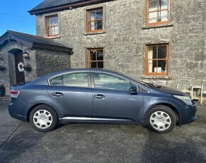 2011 - Toyota Avensis Manual