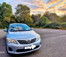 2011 - Toyota Corolla Manual