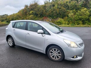 2011 - Toyota Verso Manual