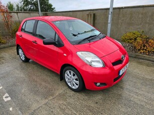 2011 - Toyota Yaris Manual