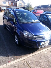 2011 - Vauxhall Zafira ---