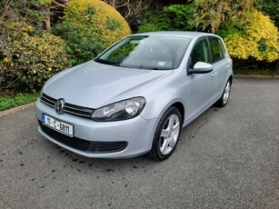 2011 - Volkswagen Golf Manual