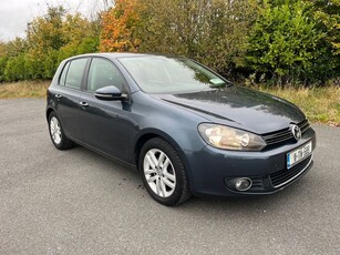 2011 - Volkswagen Golf Manual