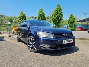 2011 - Volkswagen Passat Manual