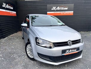 2011 - Volkswagen Polo Automatic