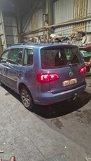 2011 - Volkswagen Touran Manual