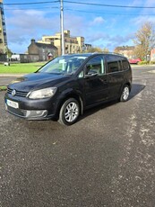 2011 - Volkswagen Touran Manual