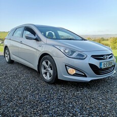 2012 - Hyundai i40 Manual