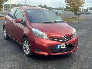 2012 - Toyota Yaris Manual