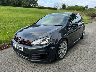 2012 - Volkswagen Golf Manual