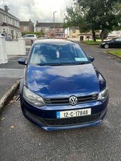 2012 - Volkswagen Polo Manual