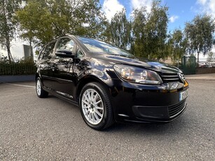 2012 - Volkswagen Touran Manual