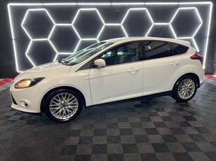 2013 - Ford Focus Manual