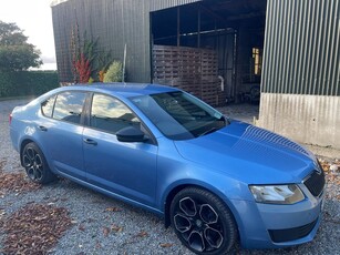 2013 - Skoda Octavia Manual