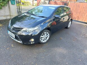 2013 - Toyota Auris Automatic