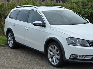 2013 - Volkswagen Passat Automatic