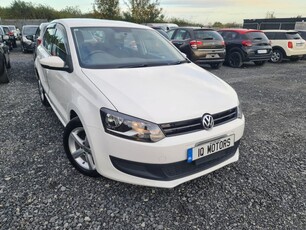 2013 - Volkswagen Polo Automatic