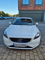 2013 - Volvo V40 Manual