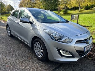 2014 - Hyundai i30 Manual