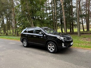 2014 - Kia Sorento Manual