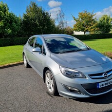 2014 - Opel Astra Manual