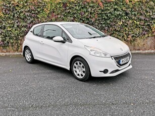 2014 - Peugeot 208 Manual