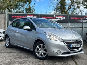 2014 - Peugeot 208 Manual