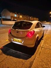 2014 - Vauxhall Corsa Manual