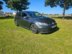 2014 - Volkswagen Golf Manual