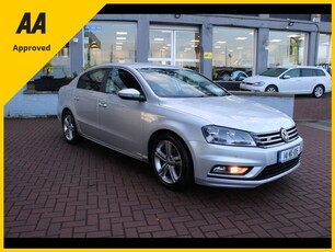 2014 - Volkswagen Passat Manual