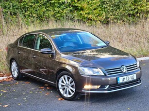 2014 - Volkswagen Passat Manual