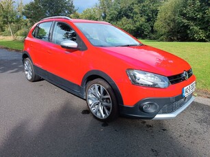 2014 - Volkswagen Polo Automatic