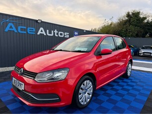 2014 - Volkswagen Polo Automatic