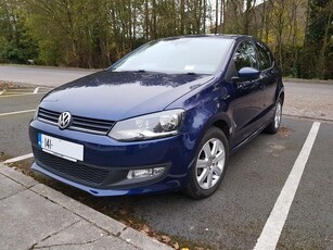 2014 - Volkswagen Polo Manual