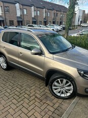 2014 - Volkswagen Tiguan Manual