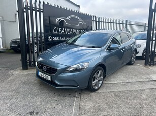 2014 - Volvo V40 Automatic