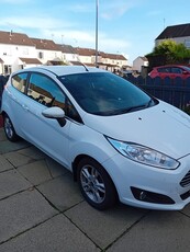 2015 - Ford Fiesta Manual