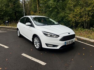 2015 - Ford Focus Manual