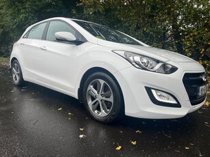 2015 - Hyundai i30 Manual