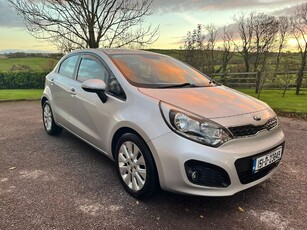 2015 - Kia Rio Manual