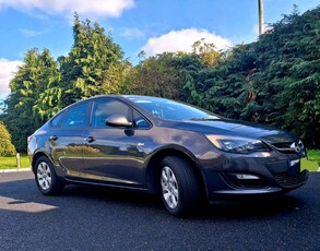 2015 - Opel Astra Manual