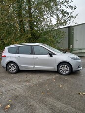 2015 - Renault Grand Scenic Manual