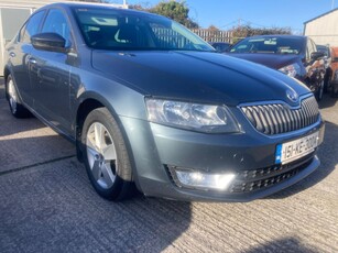 2015 - Skoda Octavia Manual