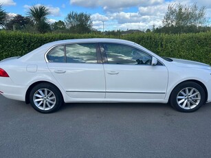 2015 - Skoda Superb Manual